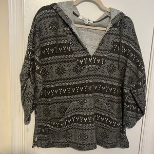 3/4 length sweater with hoodie Forever 21